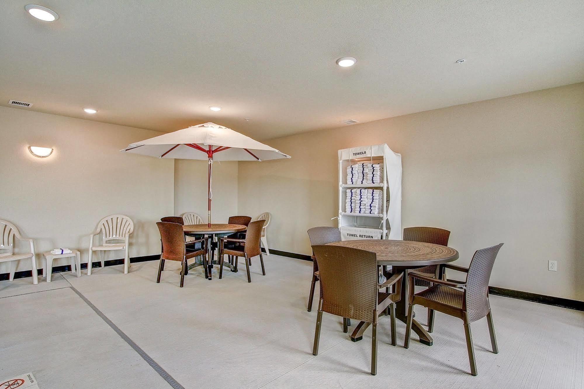 Cobblestone Hotel & Suites Pulaski/Green Bay Dış mekan fotoğraf