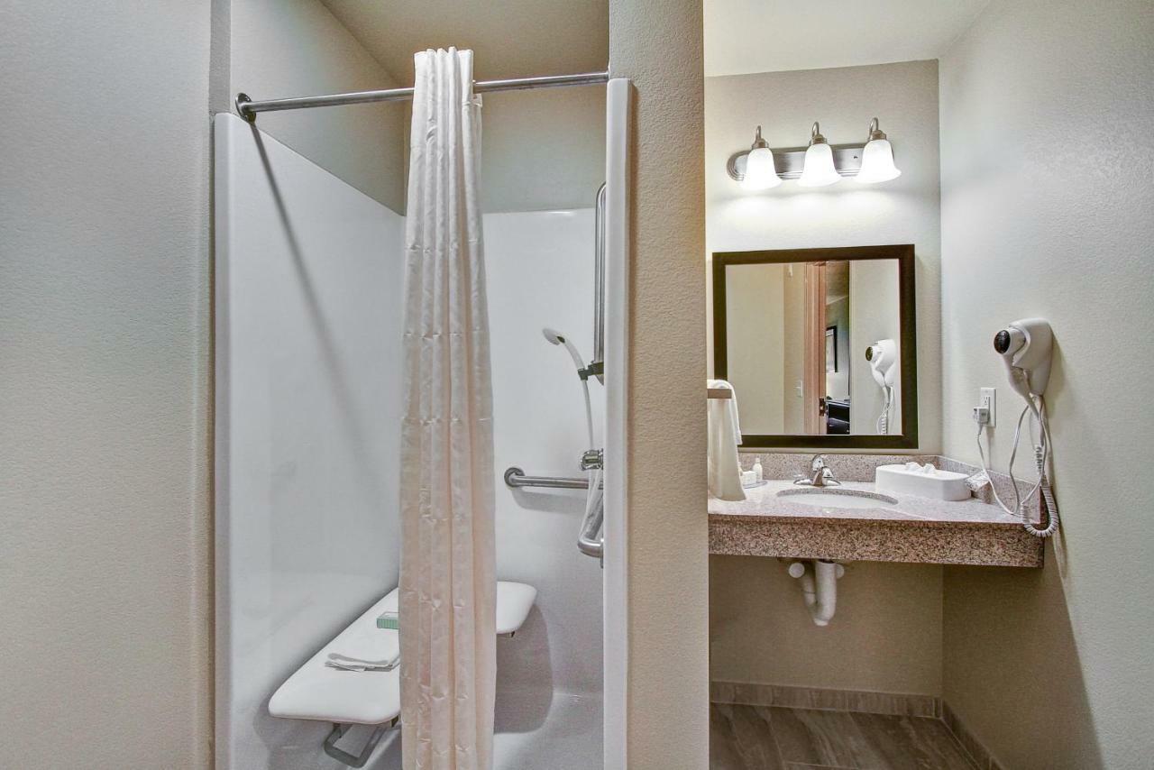 Cobblestone Hotel & Suites Pulaski/Green Bay Dış mekan fotoğraf